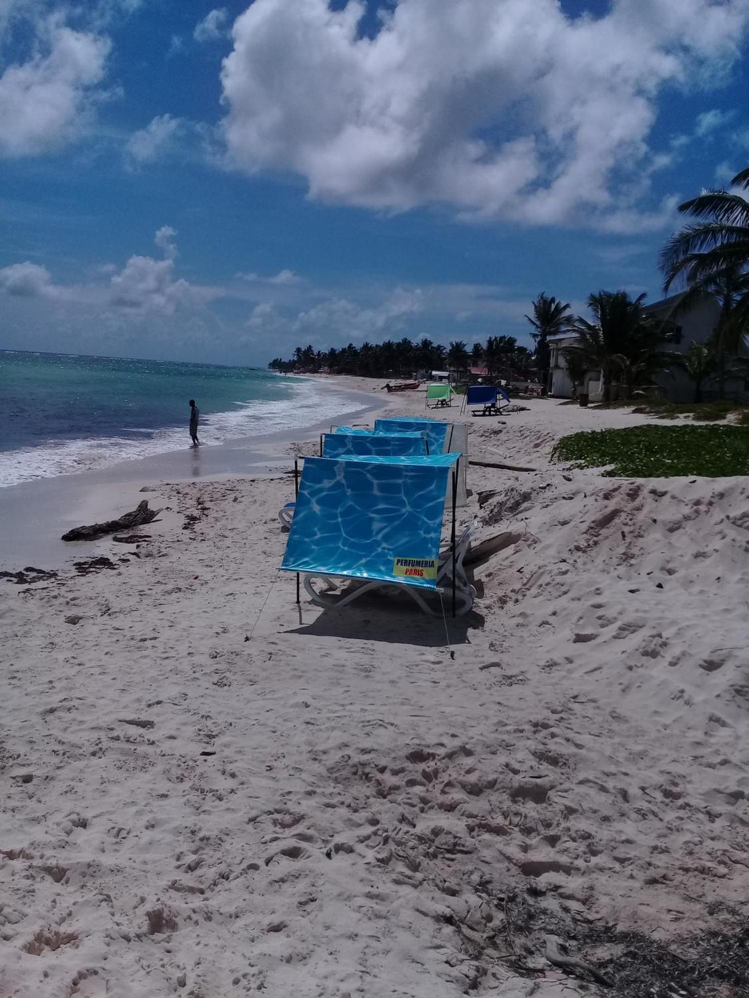 Victoria'S Gennie Bay Village Hostal San Andres  Exterior photo