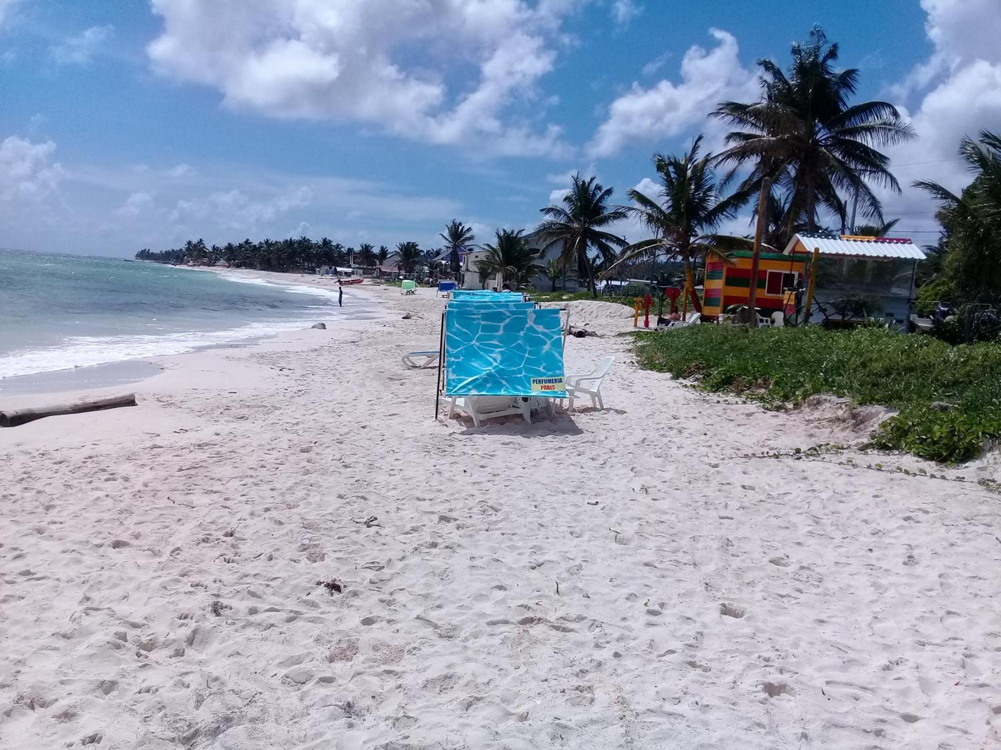 Victoria'S Gennie Bay Village Hostal San Andres  Exterior photo