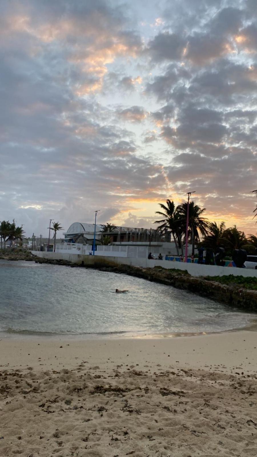 Victoria'S Gennie Bay Village Hostal San Andres  Exterior photo